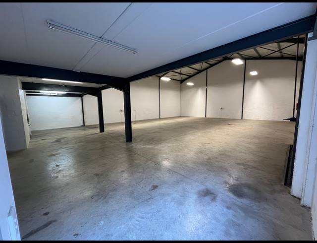 359M² WAREHOUSE TO LET IN RIVERGATE